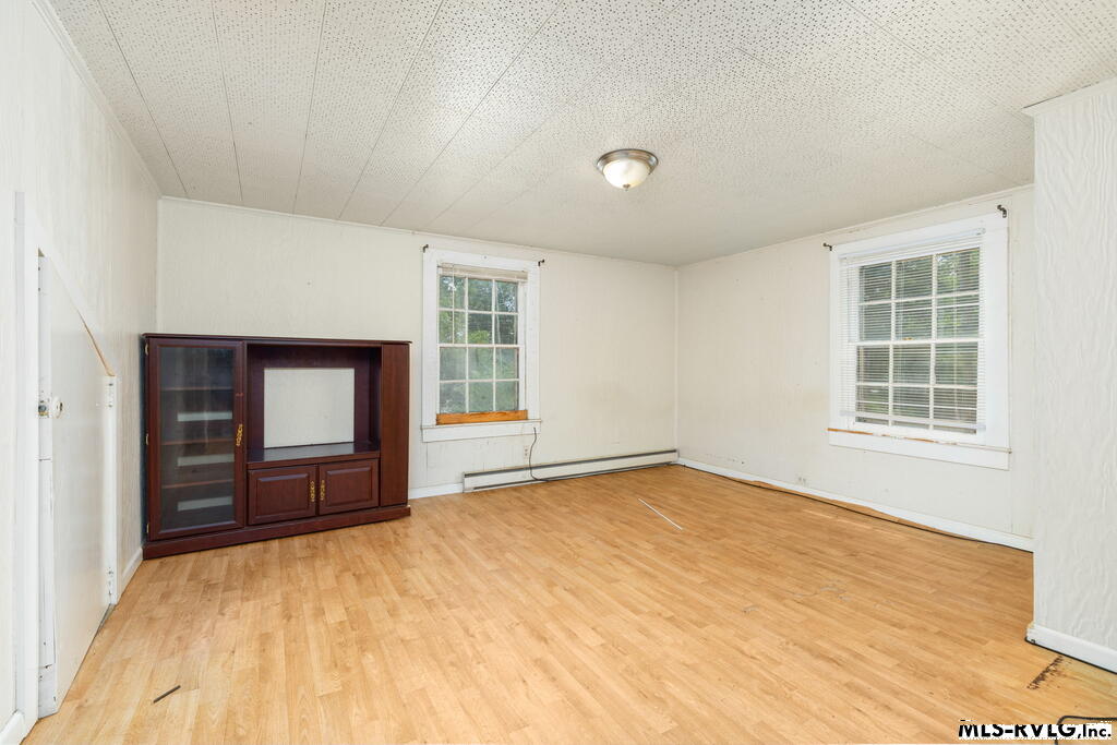 Residential/Vacation at 211 N. Mecklenburg Ave., South Hill VA 23970, photo 16 of 35
