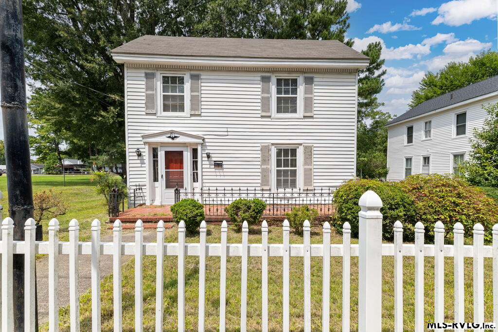 Residential/Vacation at 211 N. Mecklenburg Ave., South Hill VA 23970, photo 19 of 35