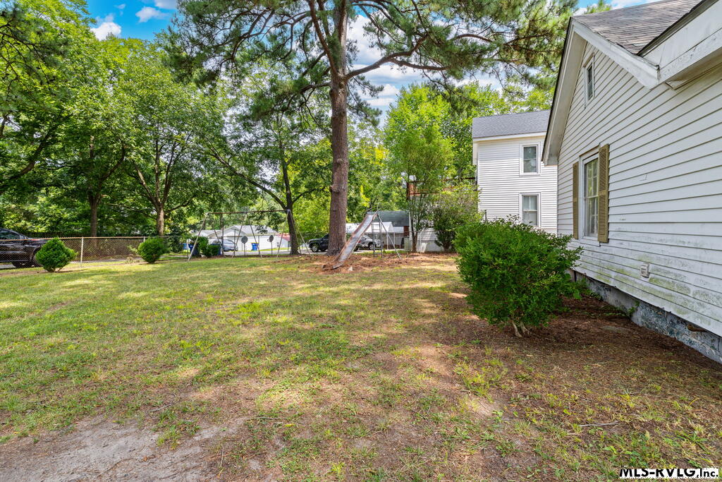 Residential/Vacation at 211 N. Mecklenburg Ave., South Hill VA 23970, photo 21 of 35