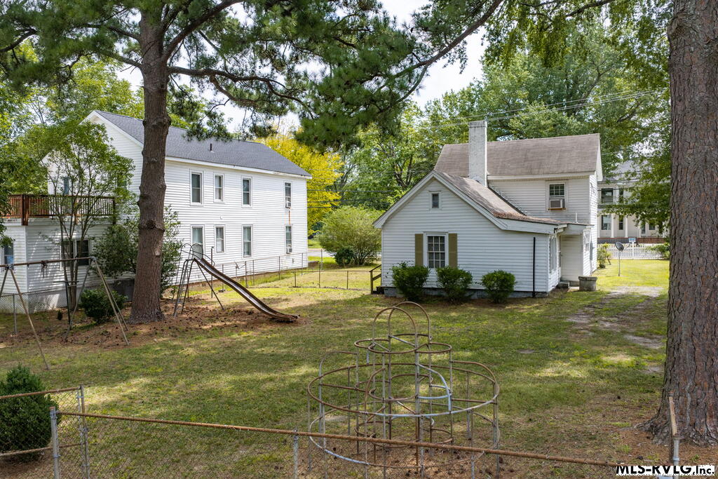 Residential/Vacation at 211 N. Mecklenburg Ave., South Hill VA 23970, photo 23 of 35