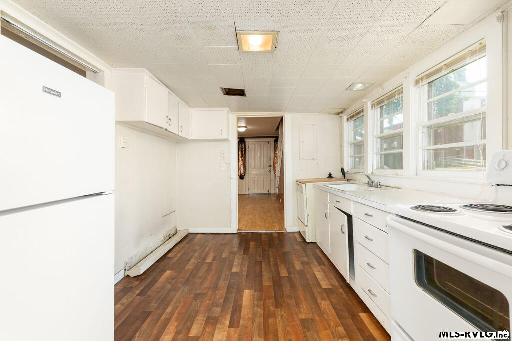 Residential/Vacation at 211 N. Mecklenburg Ave., South Hill VA 23970, photo 3 of 35