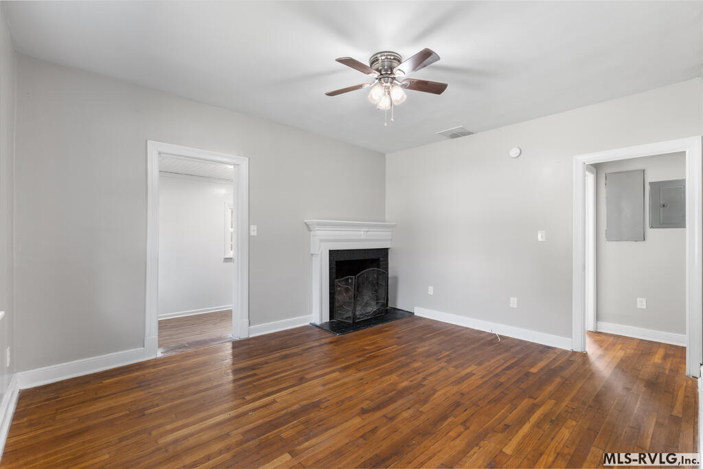 Residential/Vacation at 738 Halifax St, Emporia VA 23847, photo 10 of 50