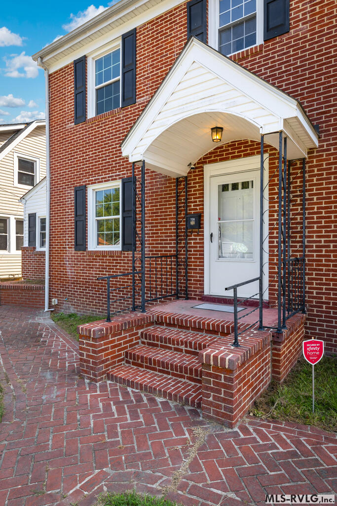Residential/Vacation at 738 Halifax St, Emporia VA 23847, photo 2 of 50