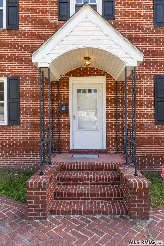 Residential/Vacation at 738 Halifax St, Emporia VA 23847, photo 3 of 50