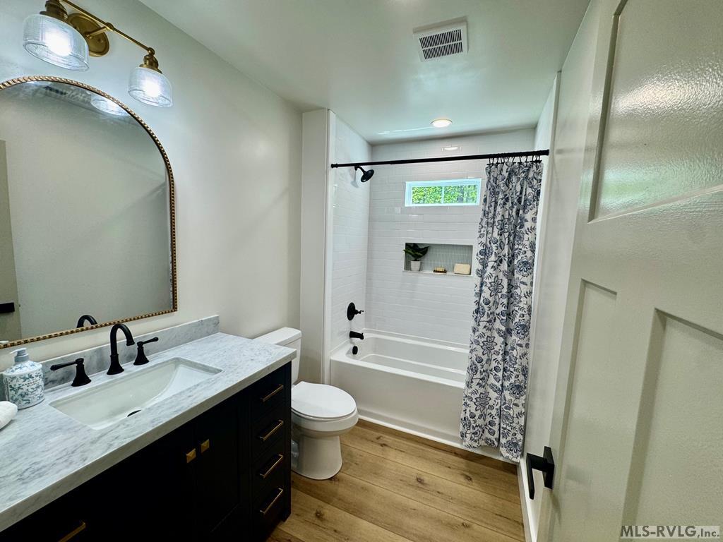 Upstairs Bath - 281 Powhatan Road, Clarksville VA 23927