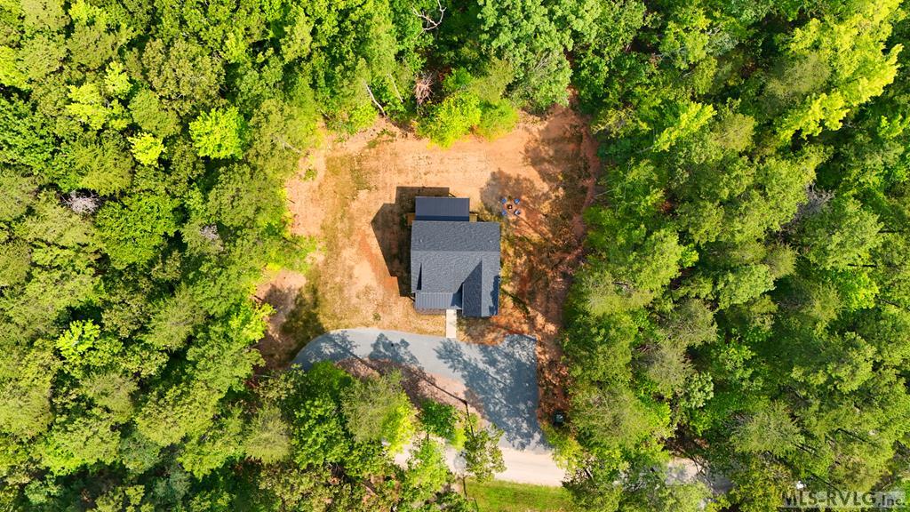 Way up high - 281 Powhatan Road, Clarksville VA 23927