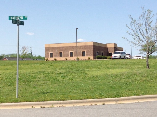 Commercial at 8 Gregory Drive, Roanoke Rapids NC 27870, photo 2 of 4