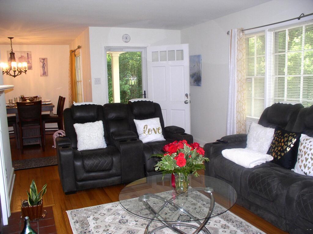Residential/Vacation at 229 Perry Street, Henderson NC 27536, photo 2 of 39