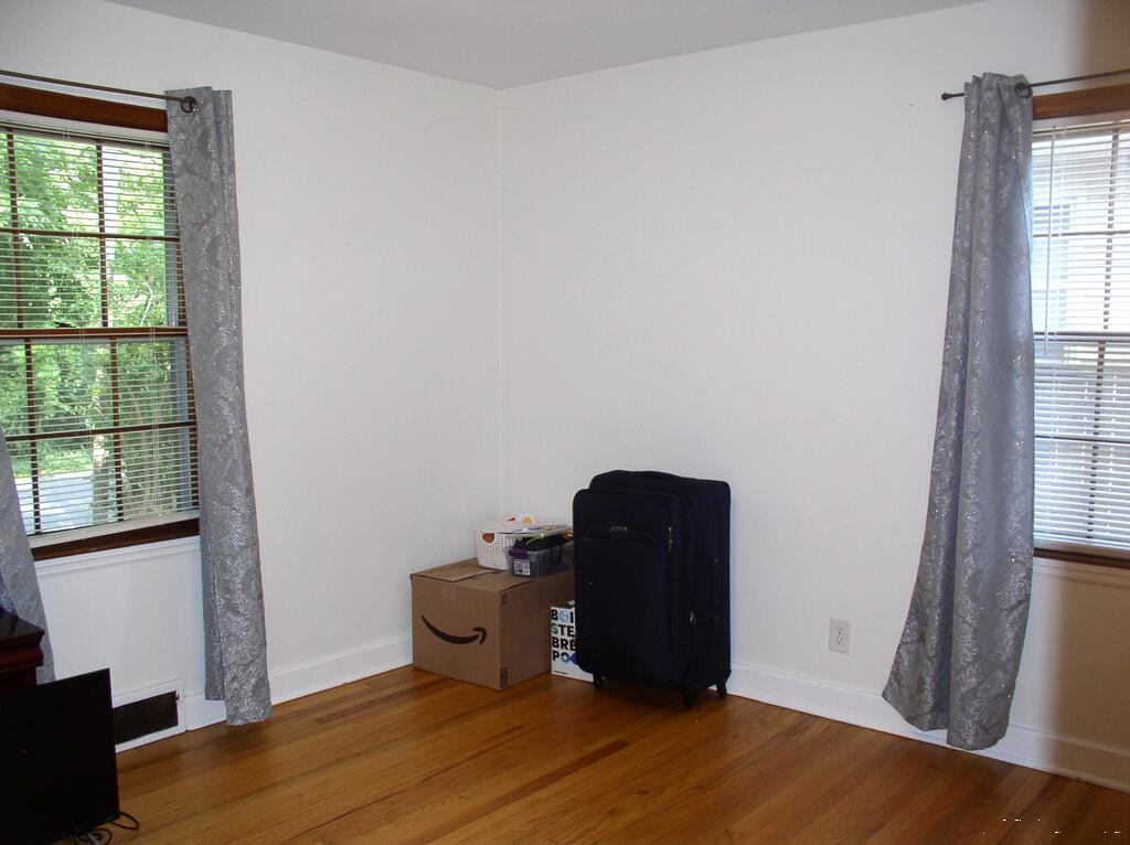Residential/Vacation at 229 Perry Street, Henderson NC 27536, photo 23 of 39