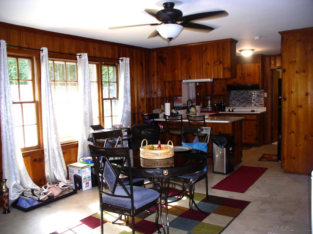 Residential/Vacation at 229 Perry Street, Henderson NC 27536, photo 9 of 39