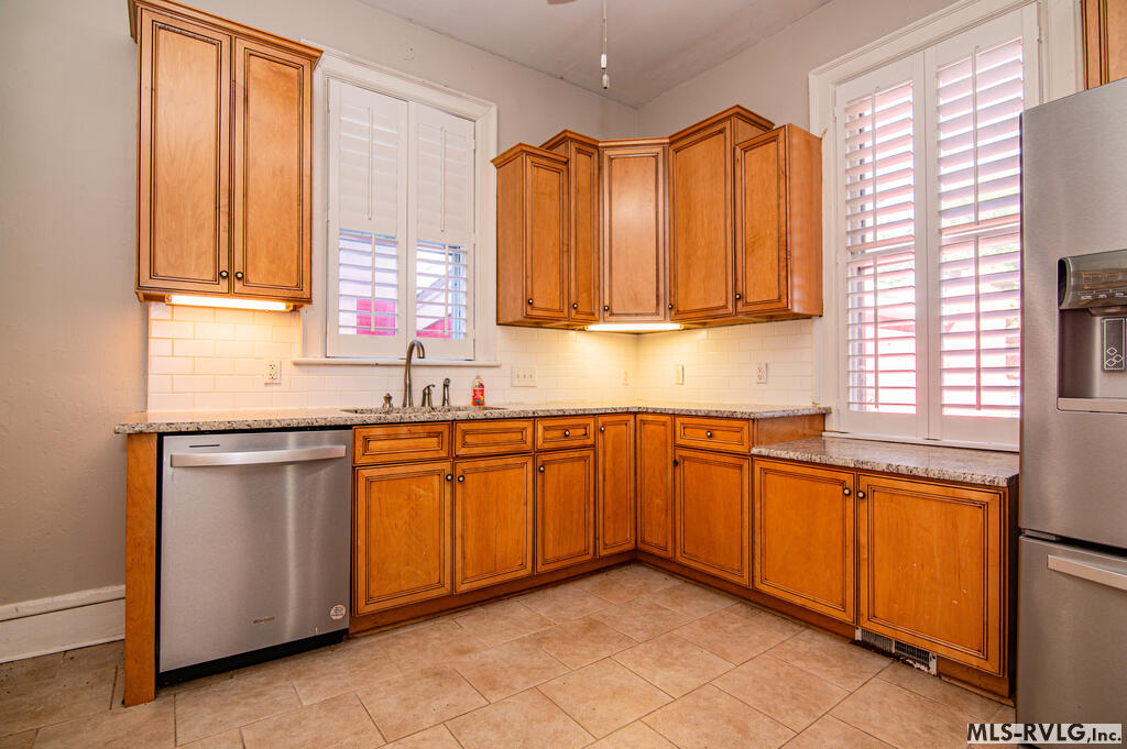 Residential/Vacation at 425 Roanoke Ave, Roanoke Rapids NC 27870, photo 37 of 76