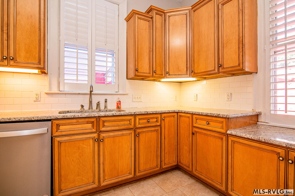 Residential/Vacation at 425 Roanoke Ave, Roanoke Rapids NC 27870, photo 38 of 76
