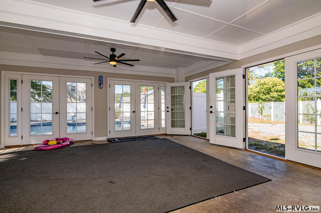 Sunroom opens to Pool - 425 Roanoke Ave, Roanoke Rapids NC 27870