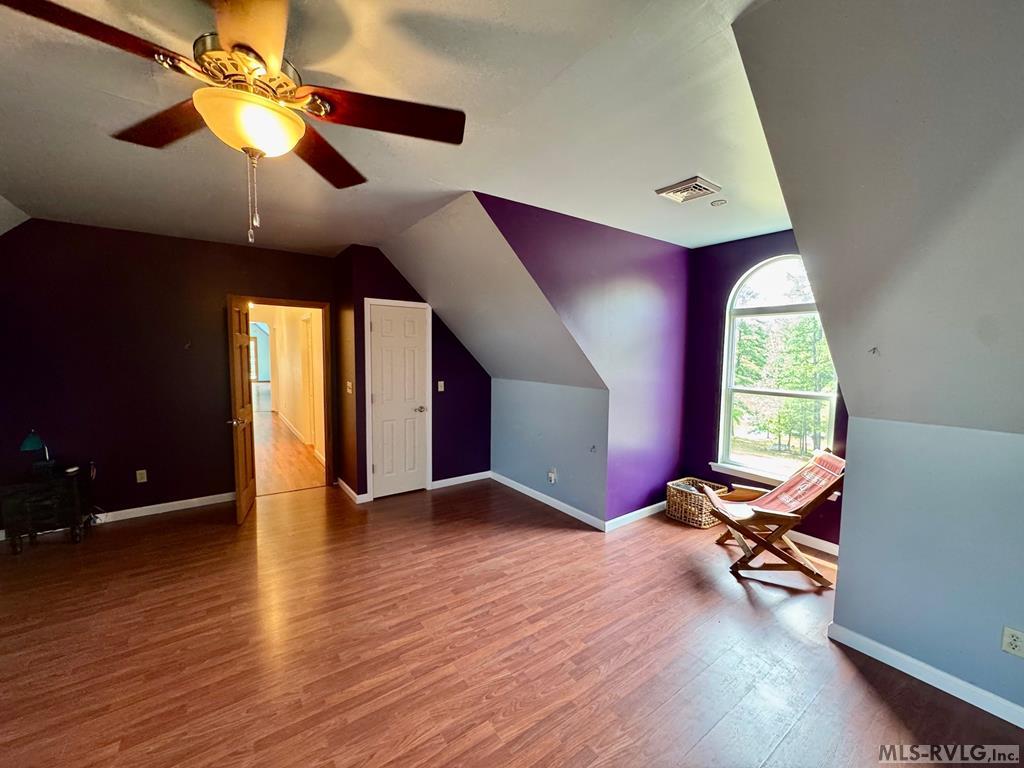 Guest Room - 285 Brady Way, Clarksville VA 23927