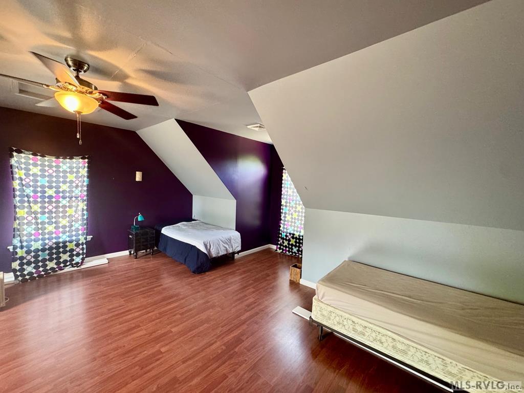 Guest Room - 285 Brady Way, Clarksville VA 23927