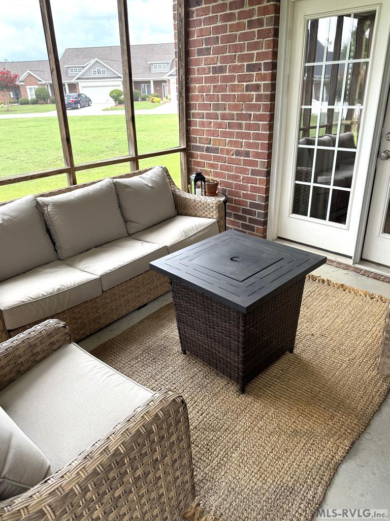 Townhouse/Condo at 115 Savannah Circle N, Roanoke Rapids NC 27870, photo 16 of 21