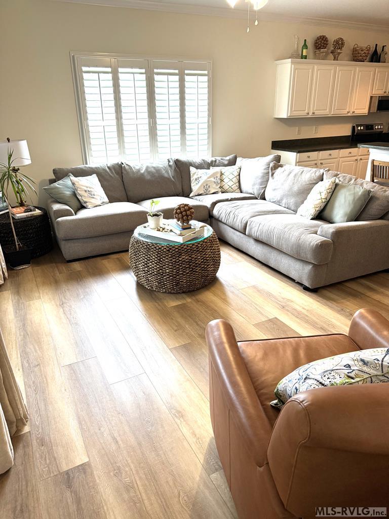 Townhouse/Condo at 115 Savannah Circle N, Roanoke Rapids NC 27870, photo 5 of 21