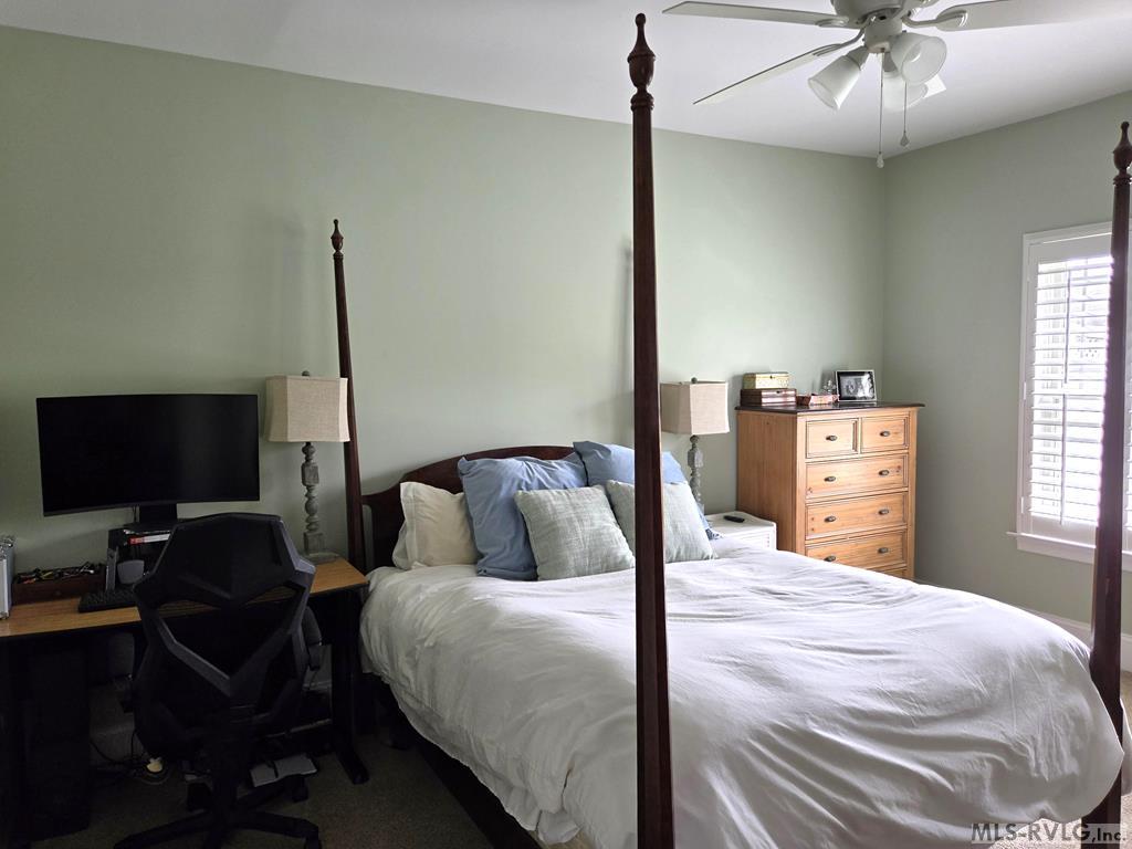Townhouse/Condo at 115 Savannah Circle N, Roanoke Rapids NC 27870, photo 8 of 21