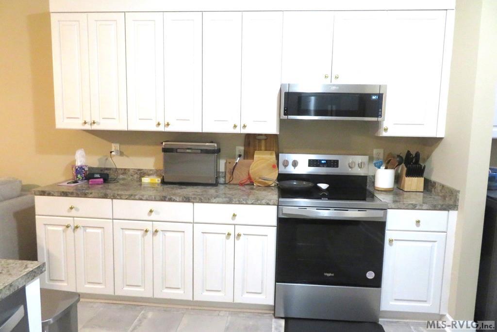 Townhouse/Condo at 118 Savannah Circle, Roanoke Rapids NC 27870, photo 12 of 45