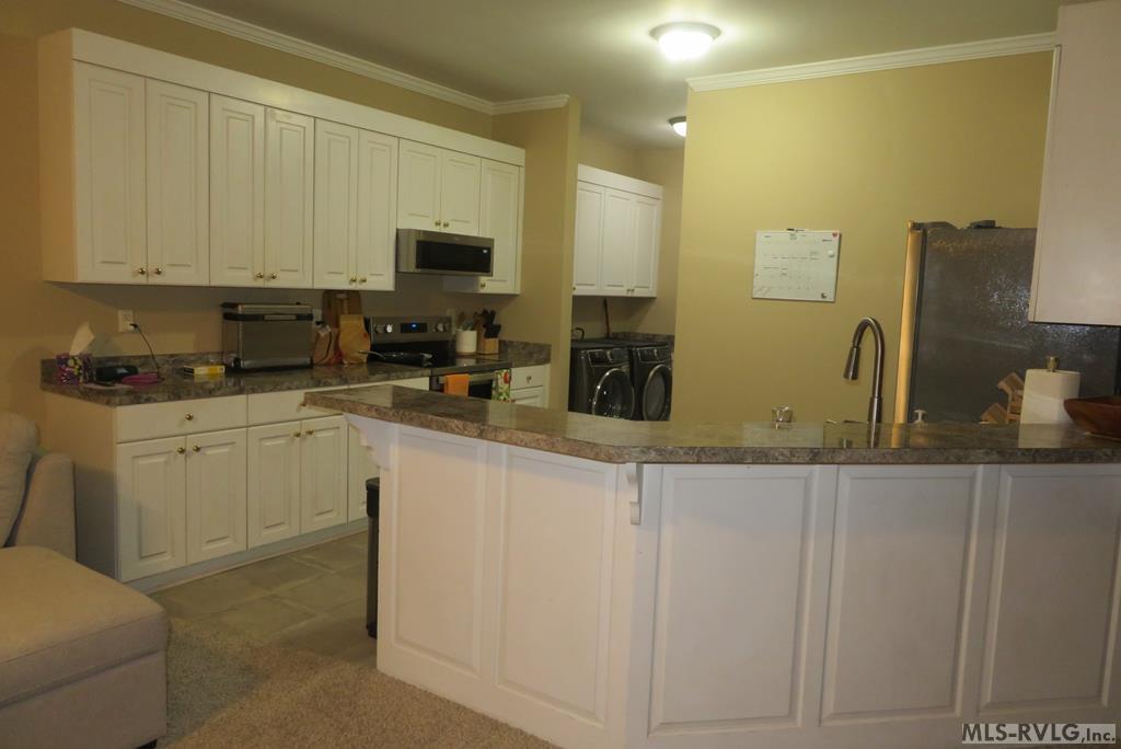 Townhouse/Condo at 118 Savannah Circle, Roanoke Rapids NC 27870, photo 13 of 45