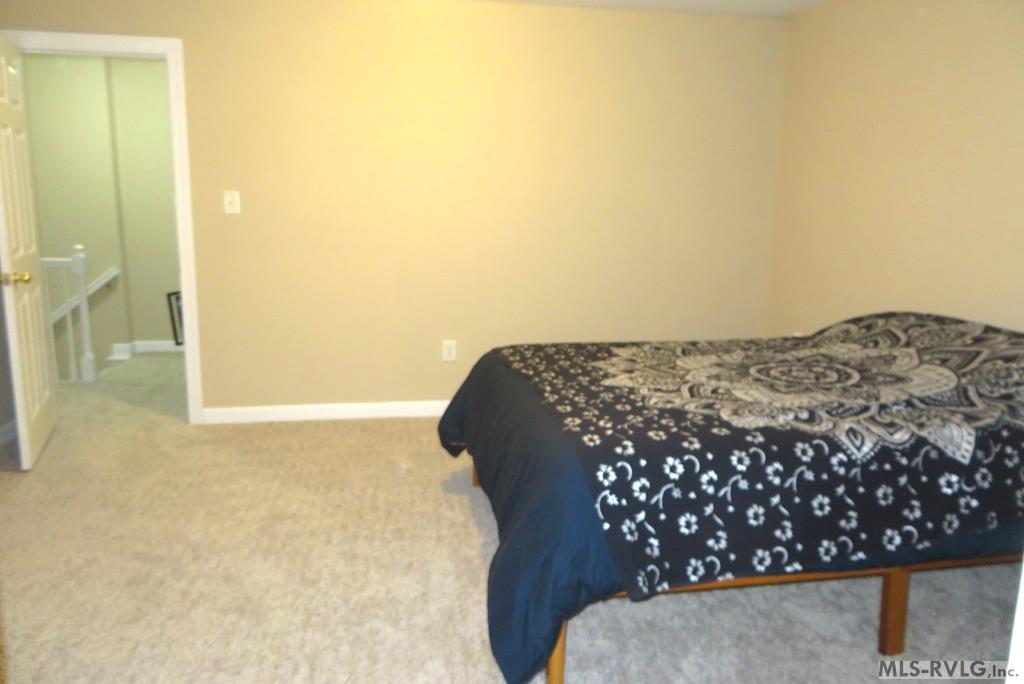 Townhouse/Condo at 118 Savannah Circle, Roanoke Rapids NC 27870, photo 28 of 45