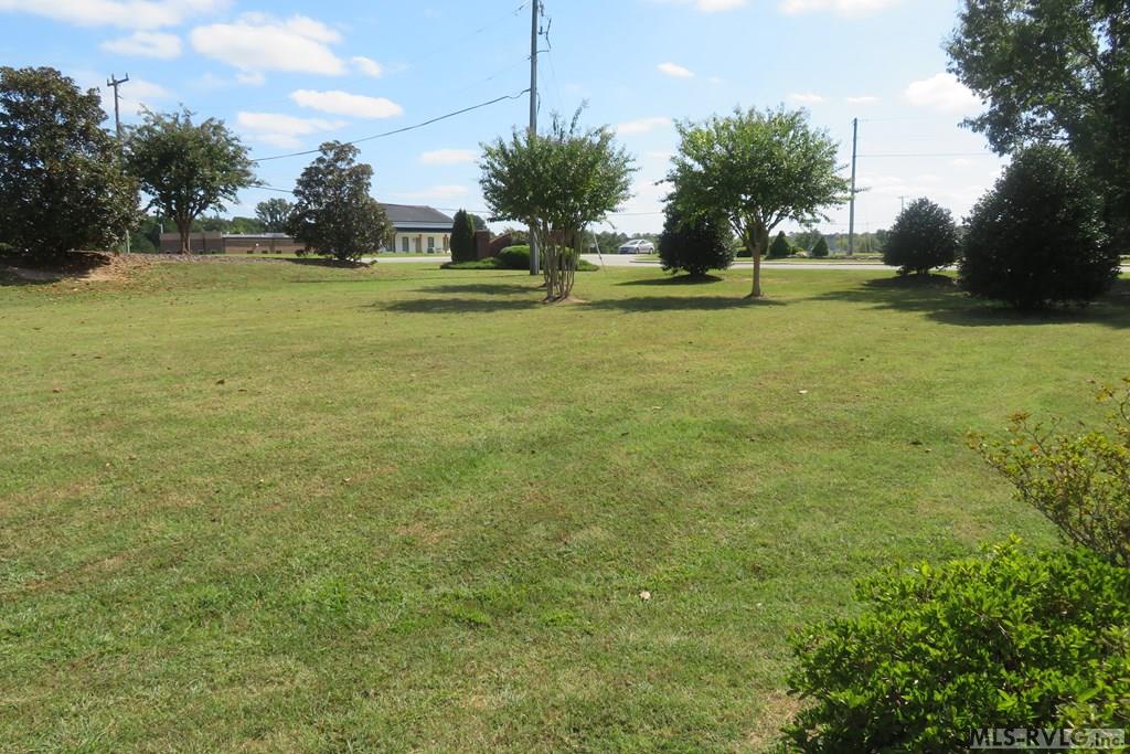 Townhouse/Condo at 118 Savannah Circle, Roanoke Rapids NC 27870, photo 43 of 45