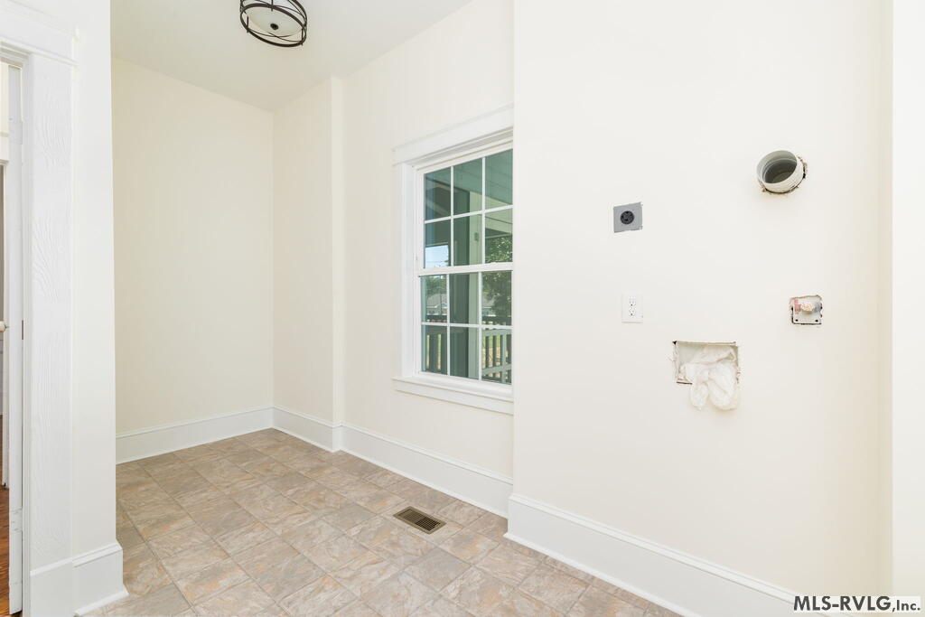 Residential/Vacation at 217 North Main Street, Warrenton NC 27589, photo 26 of 61