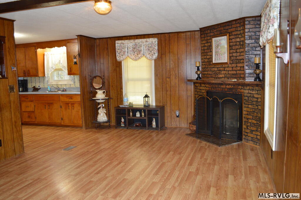 Residential/Vacation at 1979 Governor Harrison Parkway, Brodnax VA 23920, photo 5 of 9