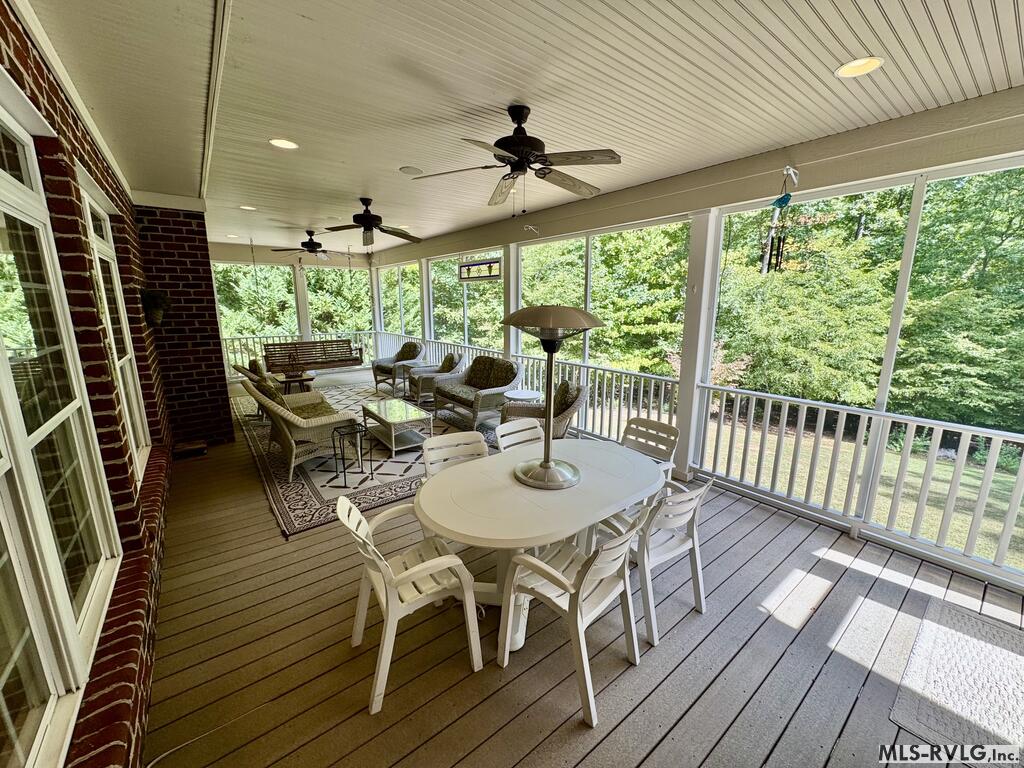 The Screened in Porch - 207 Sir Payton Dr., Clarksville VA 23927