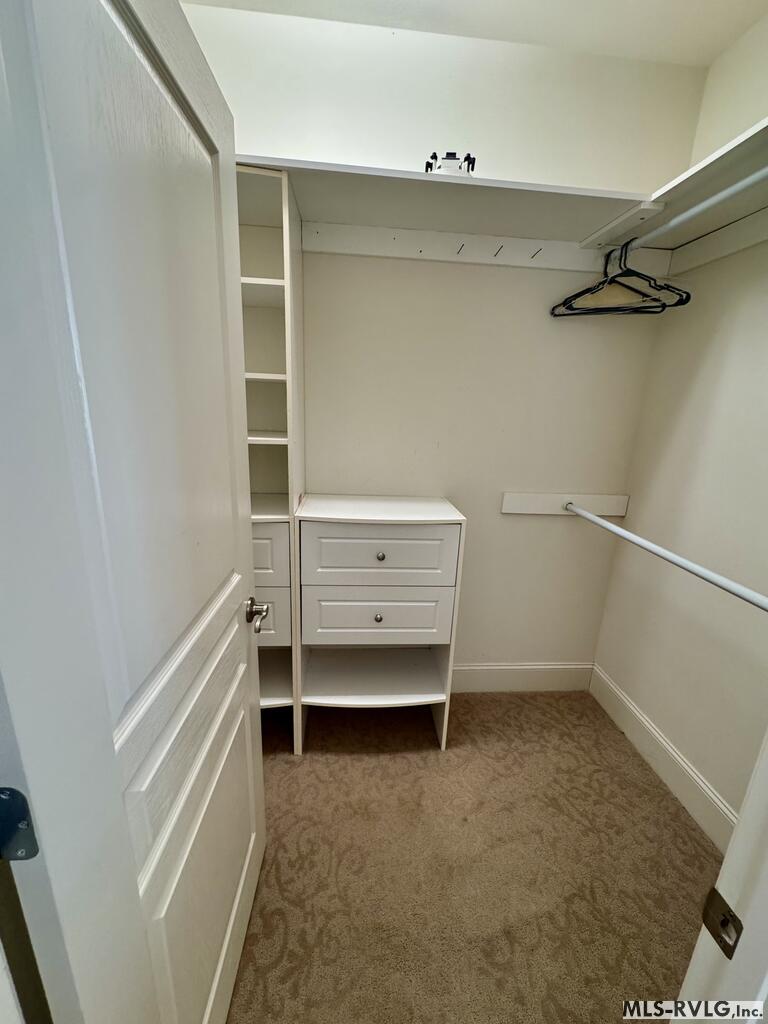 His Closet. - 207 Sir Payton Dr., Clarksville VA 23927
