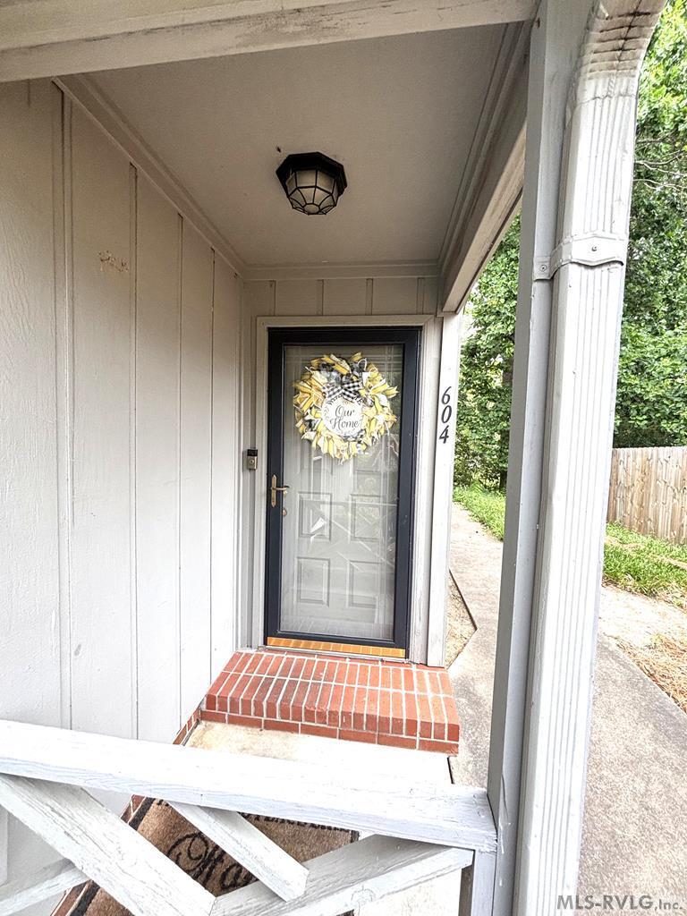Townhouse/Condo at 604 Becker Colony Drive, Roanoke Rapids NC 27870, photo 2 of 42