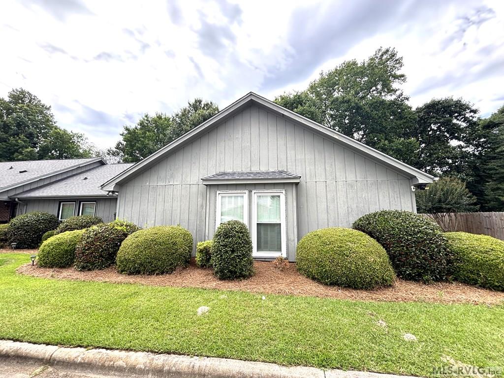 Townhouse/Condo at 604 Becker Colony Drive, Roanoke Rapids NC 27870, photo 36 of 42