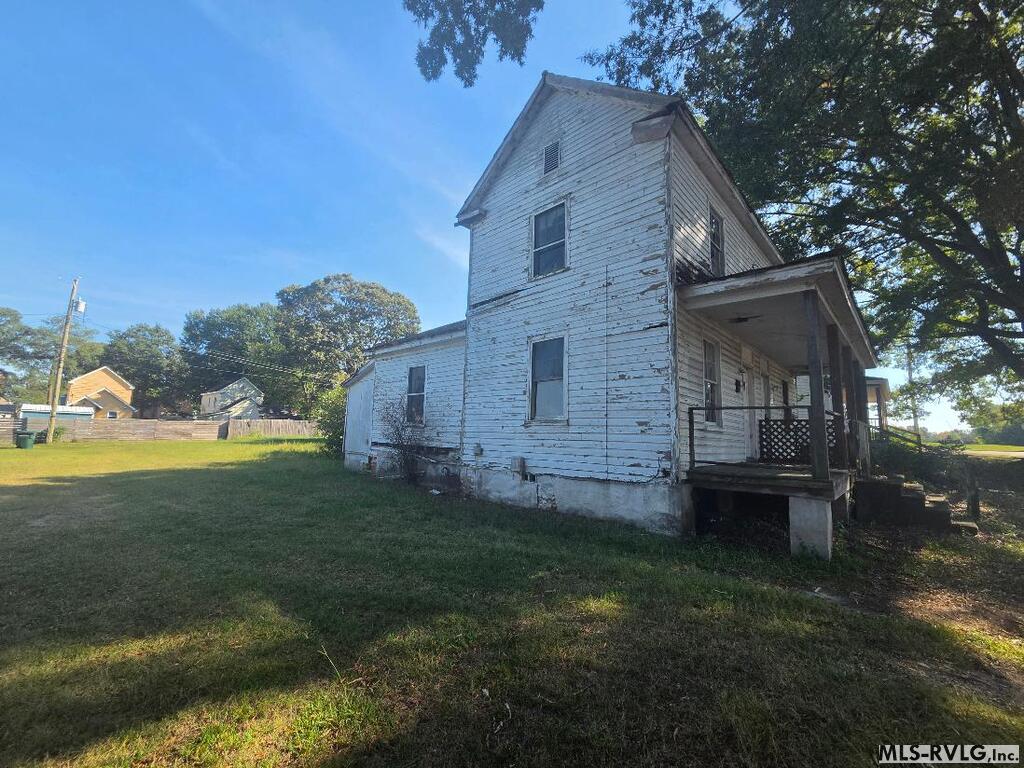 Multi Family at 1032-34 Vance Street, Roanoke Rapids NC 27870, photo 2 of 19