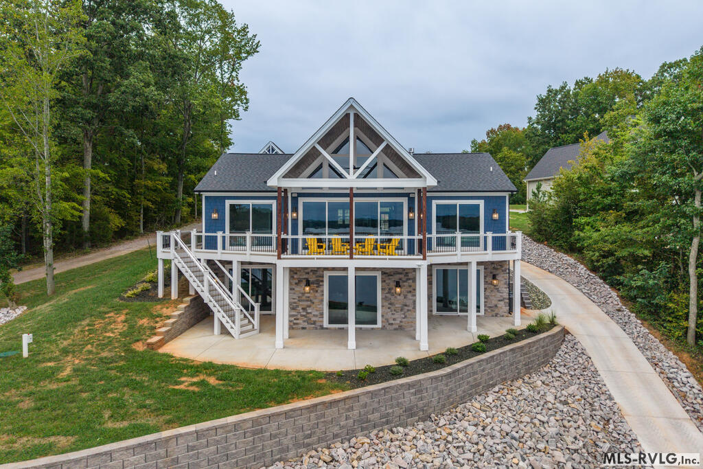 192 Martin Dr, Bracey VA 23919