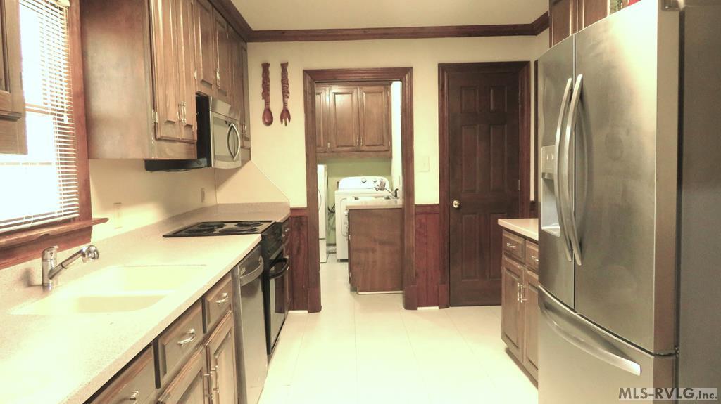 Residential/Vacation at 900 W. 3rd Street, Roanoke Rapids NC 27870, photo 12 of 51