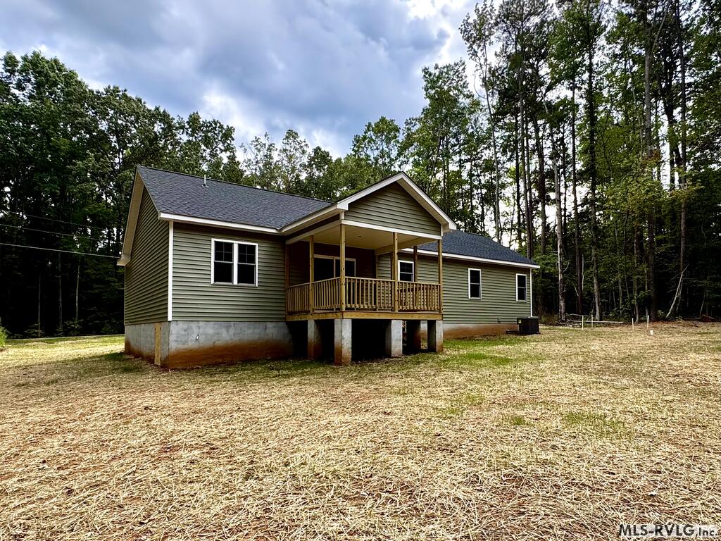 Residential/Vacation at 49 Oakwood Ct., Bracey VA 23919, photo 4 of 36