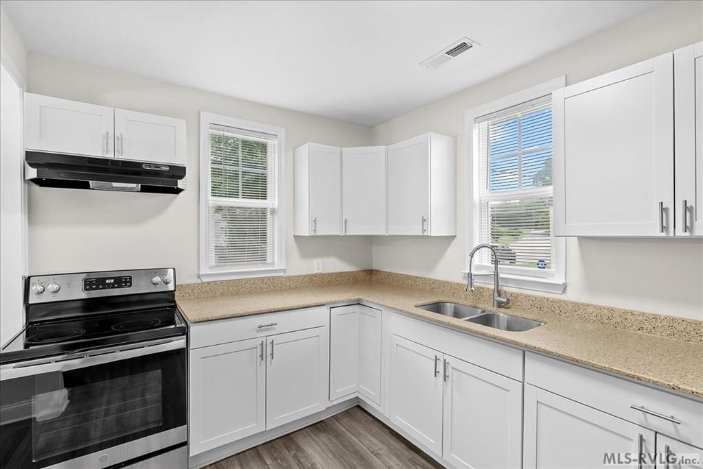 Residential/Vacation at 426 Mitchell Street, Henderson NC 27536, photo 16 of 26