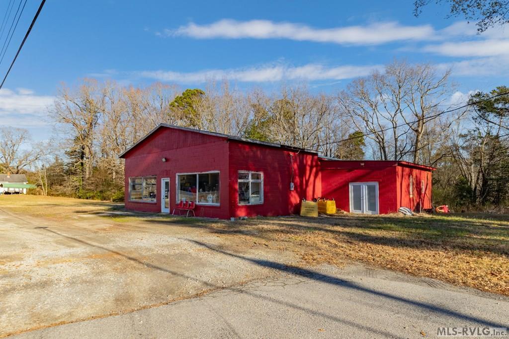 9406 Highway One, South Hill VA 23970