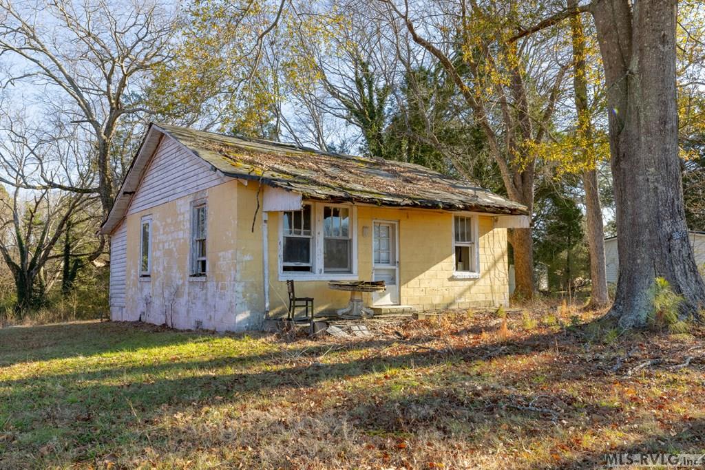 Commercial at 9406 Highway One, South Hill VA 23970, photo 12 of 22