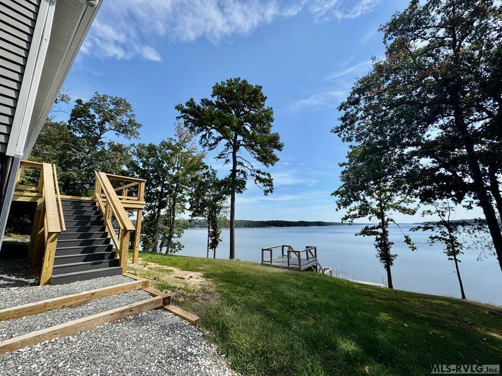 The Water View - 216 Lakeside Dr., Buffalo Junction VA 24529