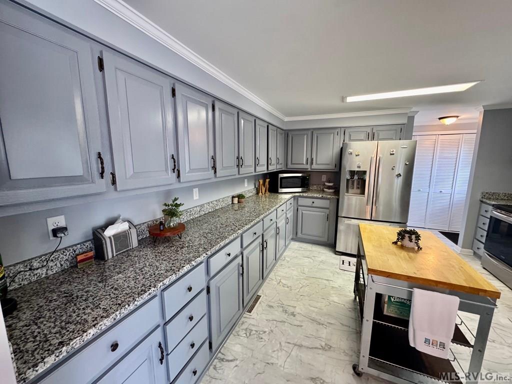 The Kitchen - 216 Lakeside Dr., Buffalo Junction VA 24529