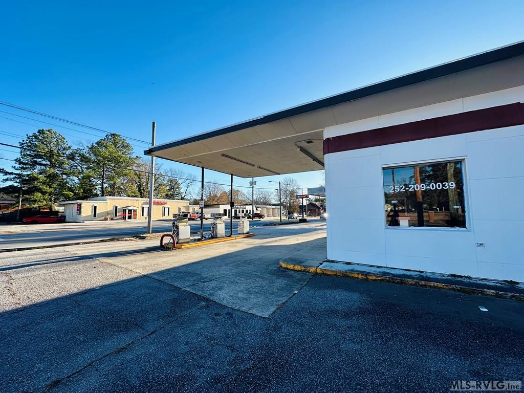 Commercial at 100 Academy St S, Ahoskie NC 27910, photo 9 of 18