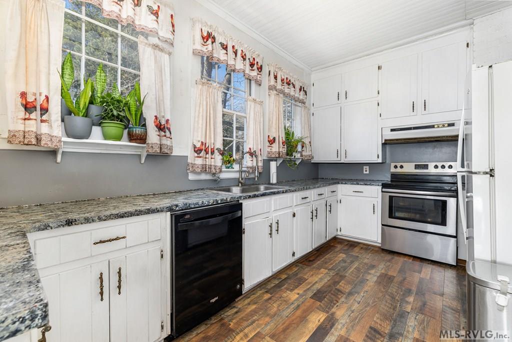 Residential/Vacation at 328 Mosby Ave, Littleton NC 27850, photo 11 of 48