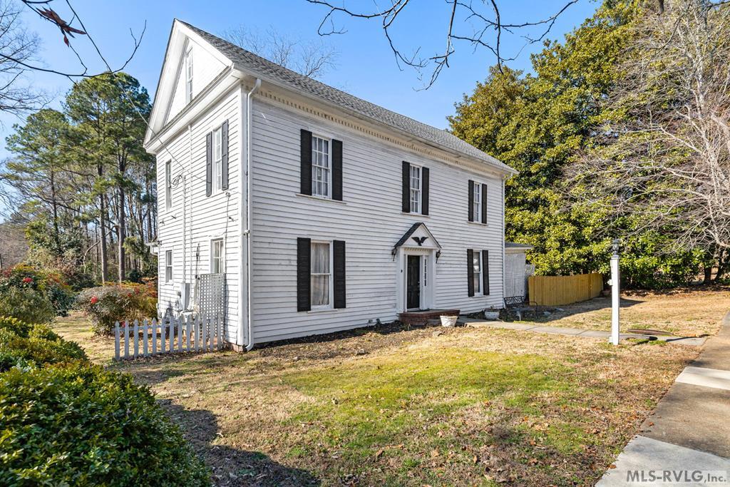 Residential/Vacation at 328 Mosby Ave, Littleton NC 27850, photo 3 of 48