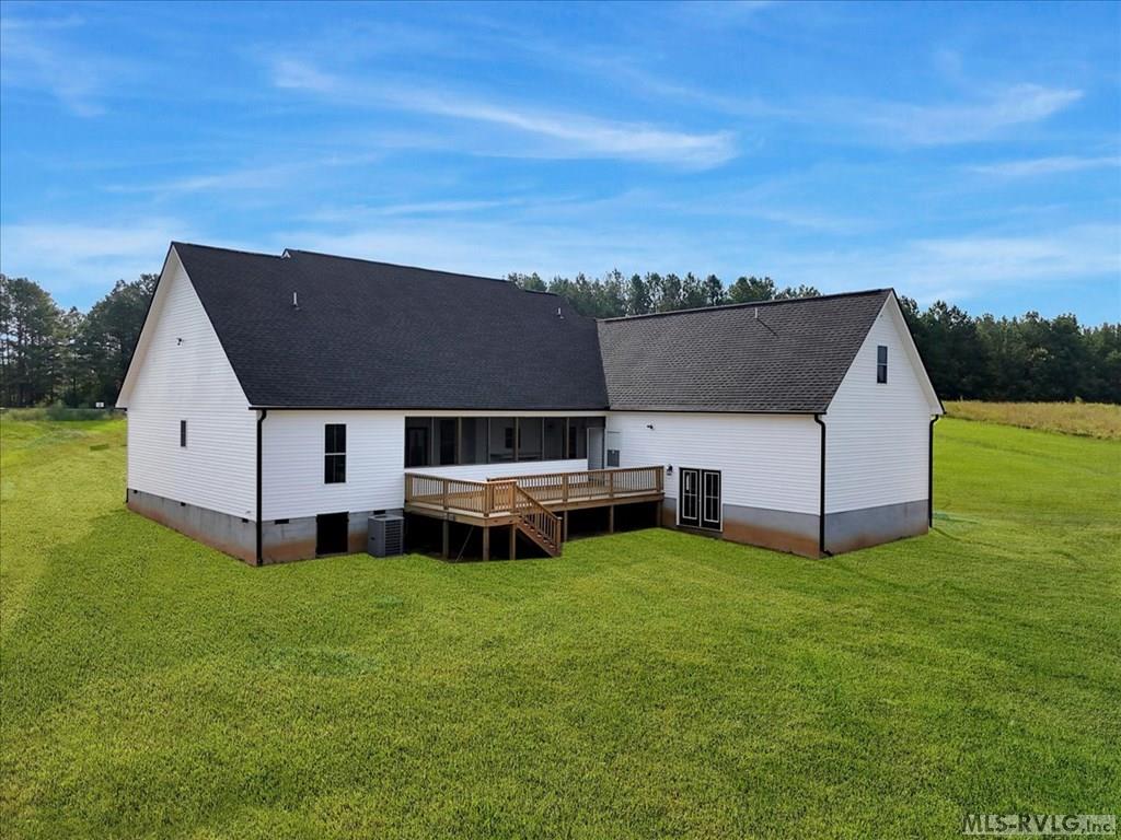 Residential/Vacation at 880 Starboard Drive, Bracey VA 23919, photo 18 of 66