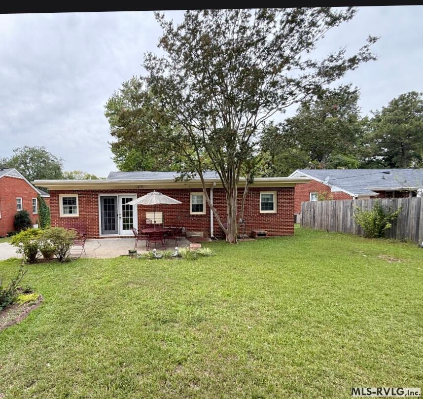 Residential/Vacation at 228 Charlotte St, Roanoke Rapids NC 27870, photo 14 of 15