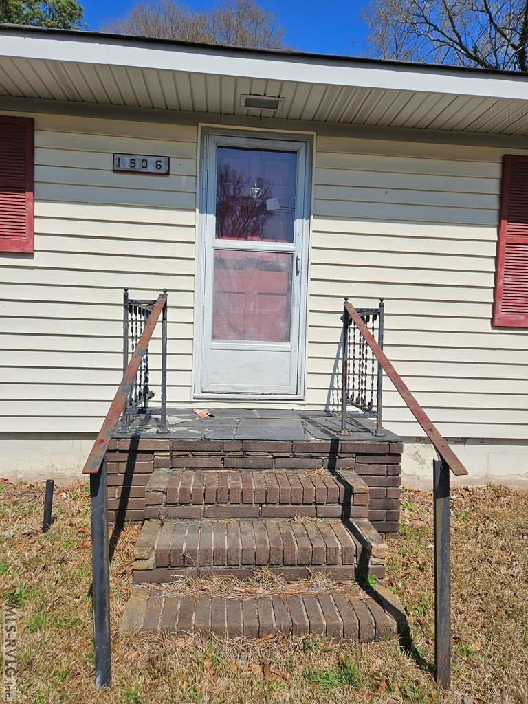 Residential/Vacation at 1506 4th Ave, Roanoke Rapids NC 27870, photo 9 of 9