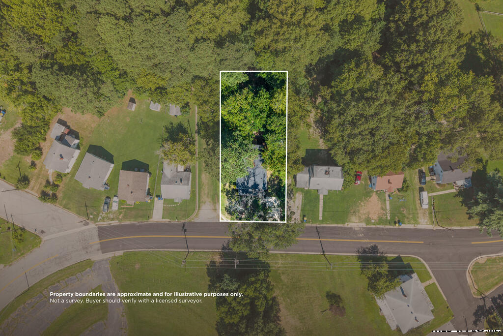 Residential/Vacation at 704 Goodes Ferry Street, South Hill VA 23970, photo 29 of 32