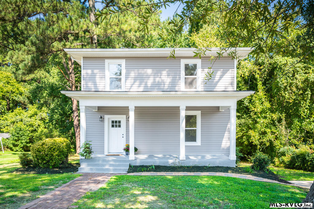 Residential/Vacation at 704 Goodes Ferry Street, South Hill VA 23970, photo 3 of 32
