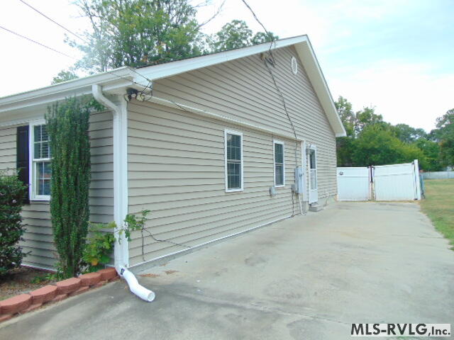 Residential/Vacation at 113 Briarcliff Circle, Roanoke Rapids NC 27870, photo 4 of 14